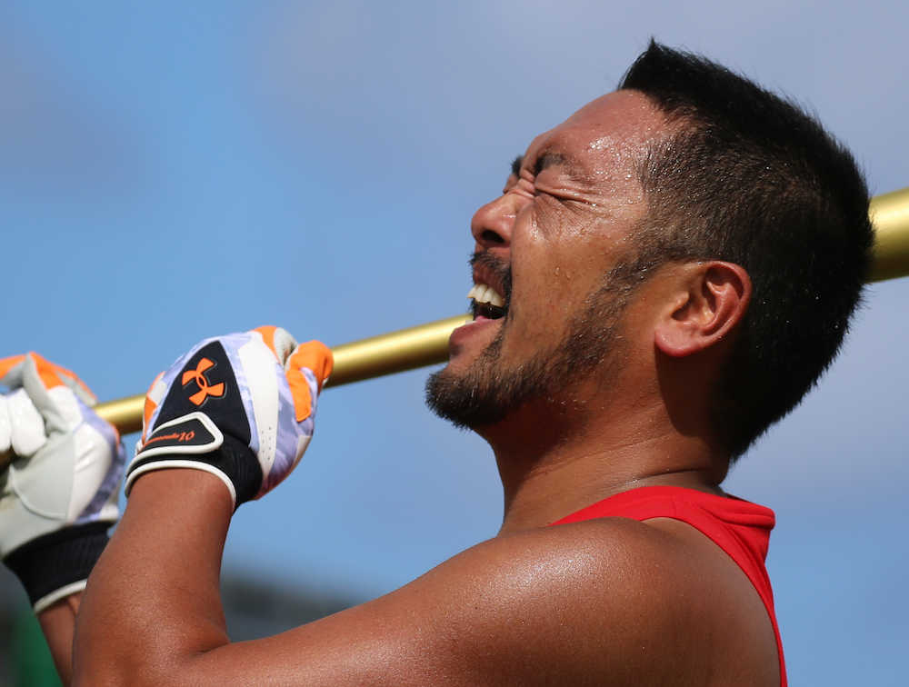 【画像・写真】巨人・阿部、通算４００号あと１　春キャンプで打撃仕上げる