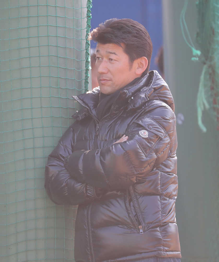 【画像・写真】ＤｅＮＡ新人投球練習視察　番長「楽しみ」ケガ防止アドバイスも