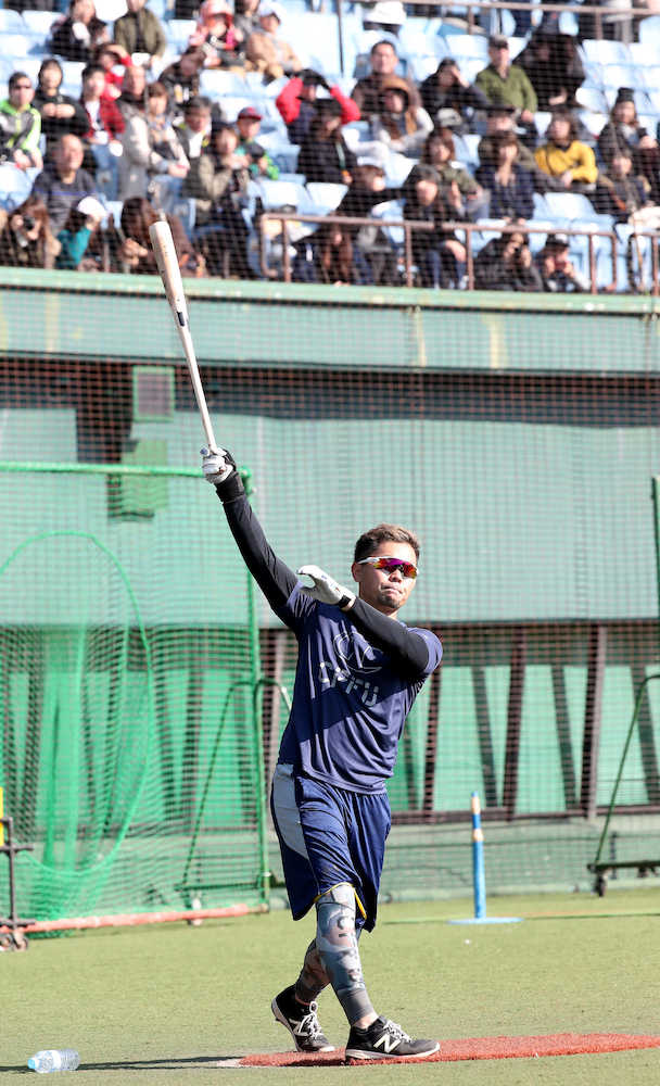【画像・写真】ロッテ菅野　ソフトＢ中村晃の自主トレに同行　技術吸収