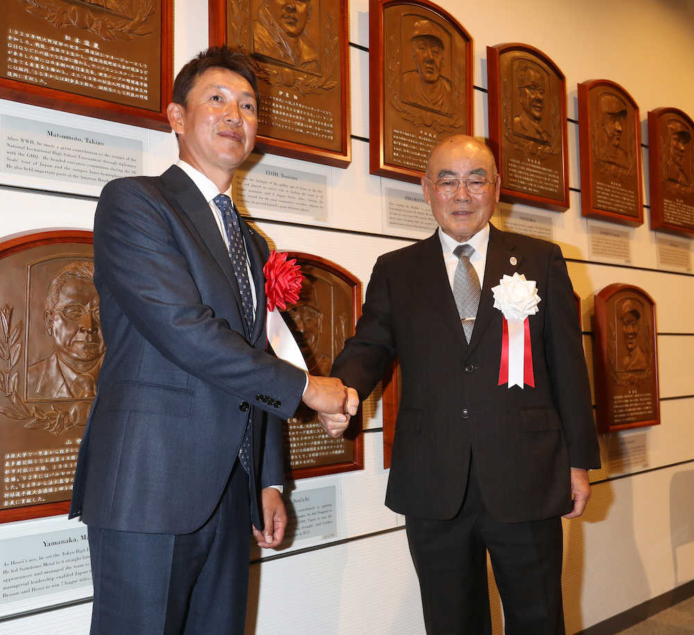 【画像・写真】中村順司氏、立浪氏殿堂を祝福　休部名門の「プラスになれば」