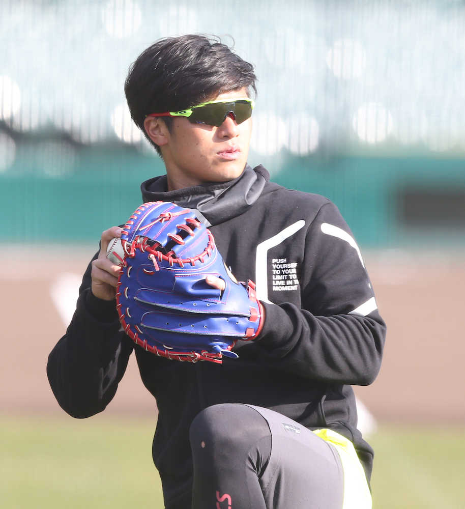 【画像・写真】阪神　新キャプテン・糸原、自主トレ公開「また一からのスタート」