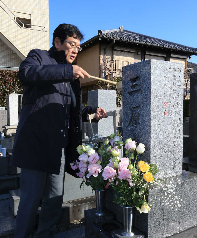 【画像・写真】栗山監督“輝星様”と日本一奪回　鉄腕・稲尾氏に「重なるよね」