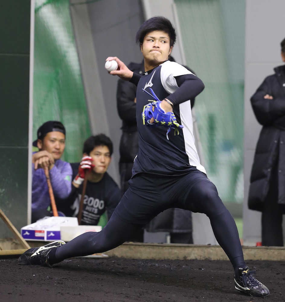 【画像・写真】ソフトＢドラ１甲斐野いきなり１５２キロ　入来コーチ「モンスター級」