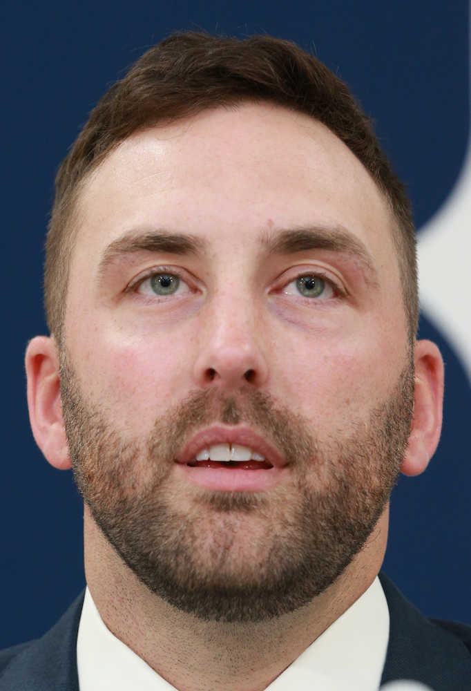 【画像・写真】広島　新外国人レグナルト　来日初のブルペン　ブルペン捕手絶賛「あれぐらいのキレは見たことがない」