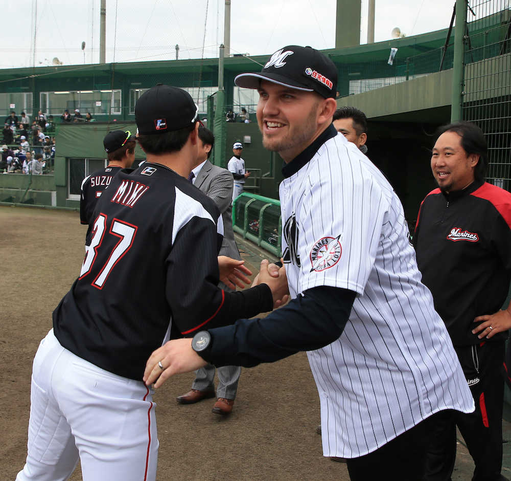 【画像・写真】【写真速報】プロ野球キャンプイン！注目ルーキー根尾は松坂に初あいさつ