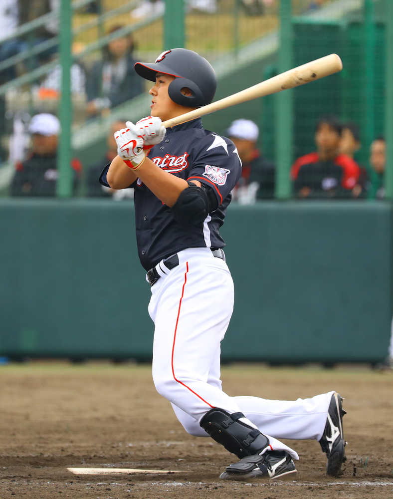 【画像・写真】ロッテＤ４・山口　１２球団新人最速「プロ初安打」！実戦デビュー戦でいきなり二塁打