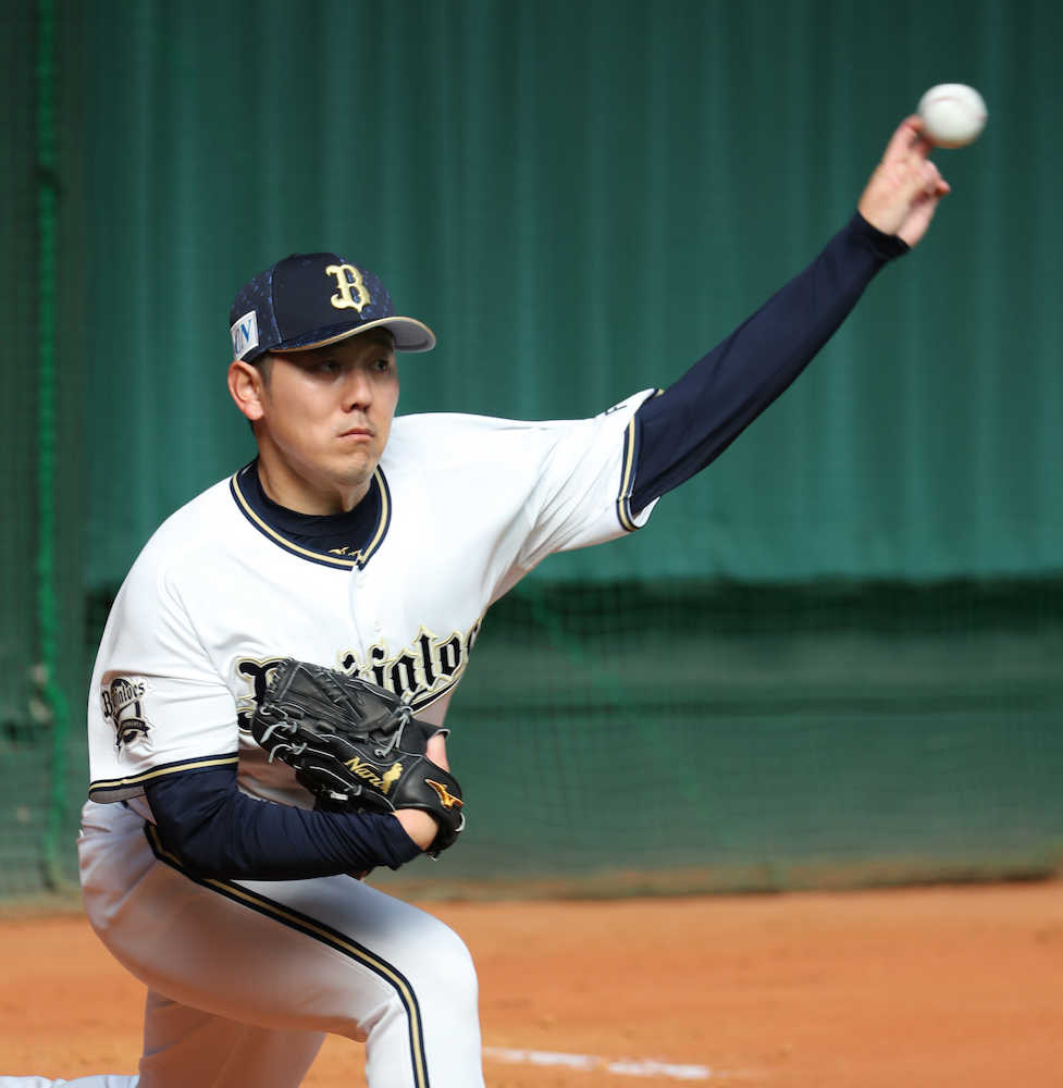 【画像・写真】元ロッテ成瀬　入団テストのためオリックス・キャンプに参加　ブルペン入りし２７球