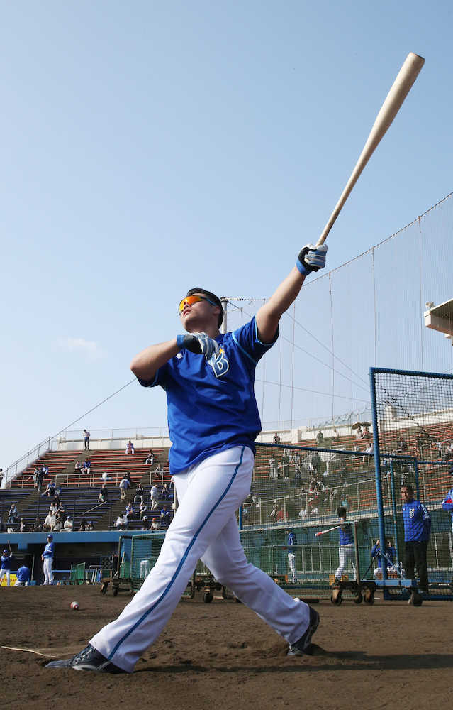 【画像・写真】ＤｅＮＡ・細川、スタメン奪取へ猛アピール　西武・秋山から２つの金言