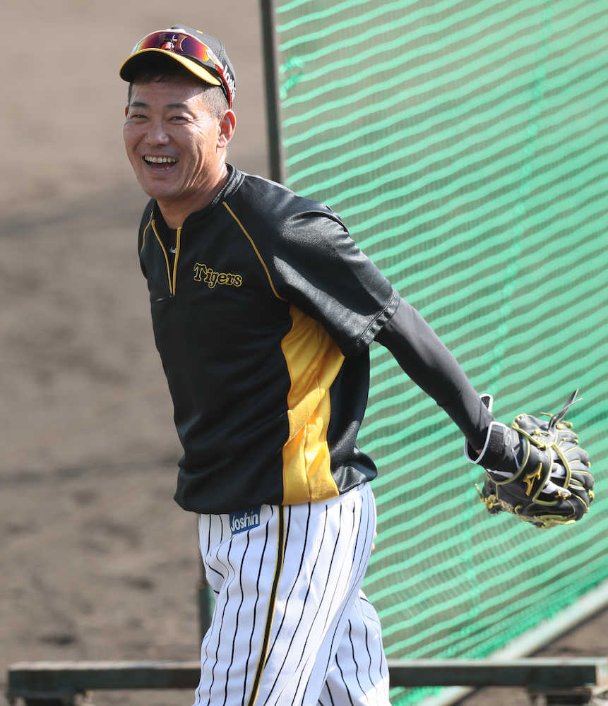 【画像・写真】阪神・福留、熱投９７球！若手の特打に登板　糸原「感謝」
