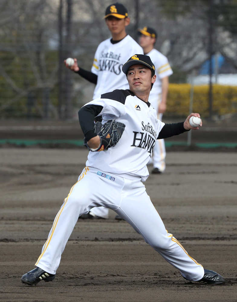 【画像・写真】ソフトＢ和田、左肩「全然大丈夫」前日に９カ月ぶりブルペン