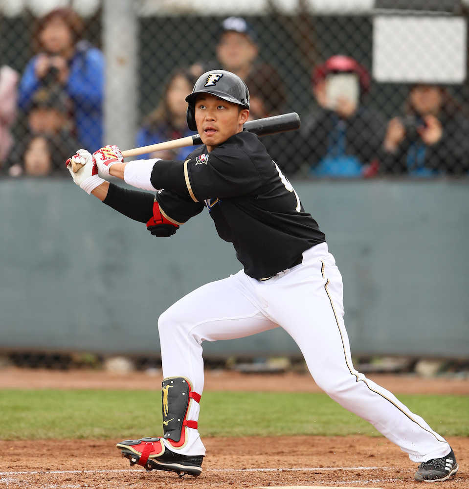 【画像・写真】日本ハム　王柏融　初打席で快音「４割男」技ありの逆方向