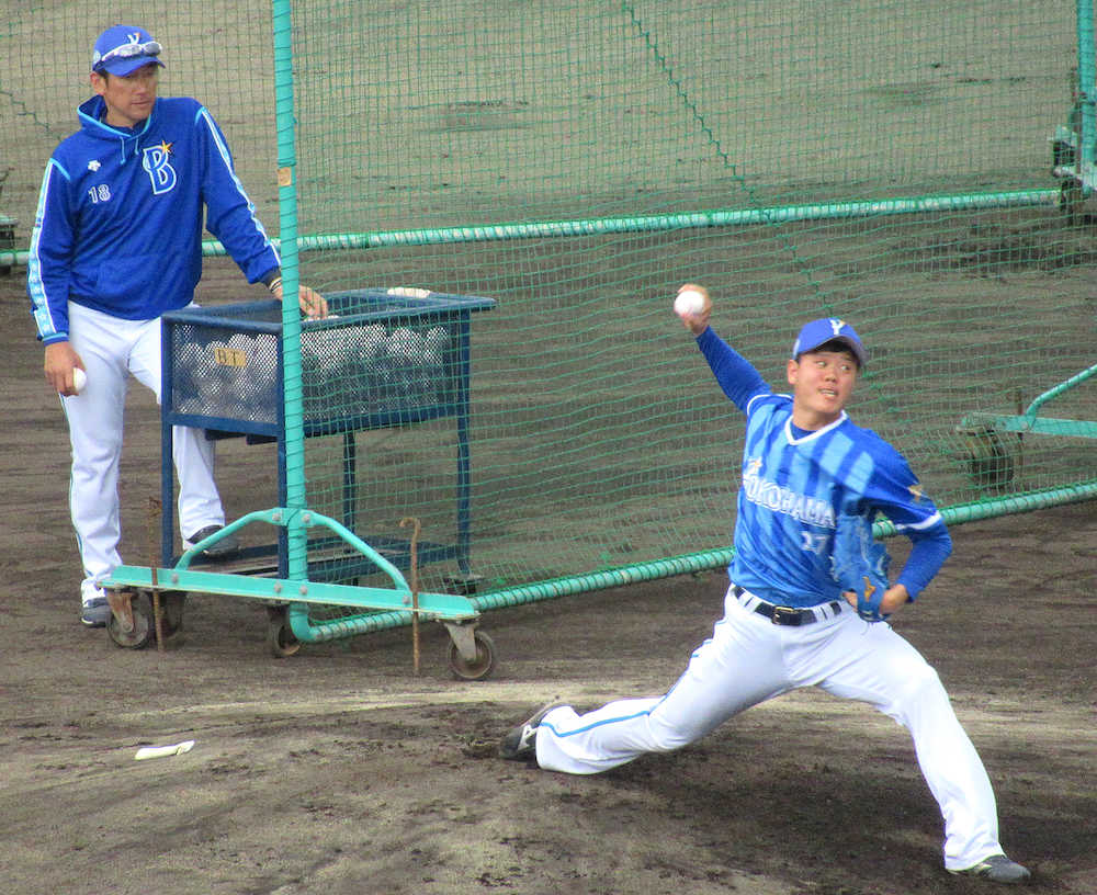 【画像・写真】ＤｅＮＡドラ１上茶谷　初フリー打撃で憲伸級カット、指揮官高評価