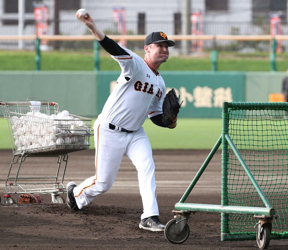 巨人・新外国人クック、初のフリー打撃登板 全球種試し「感触はとても 