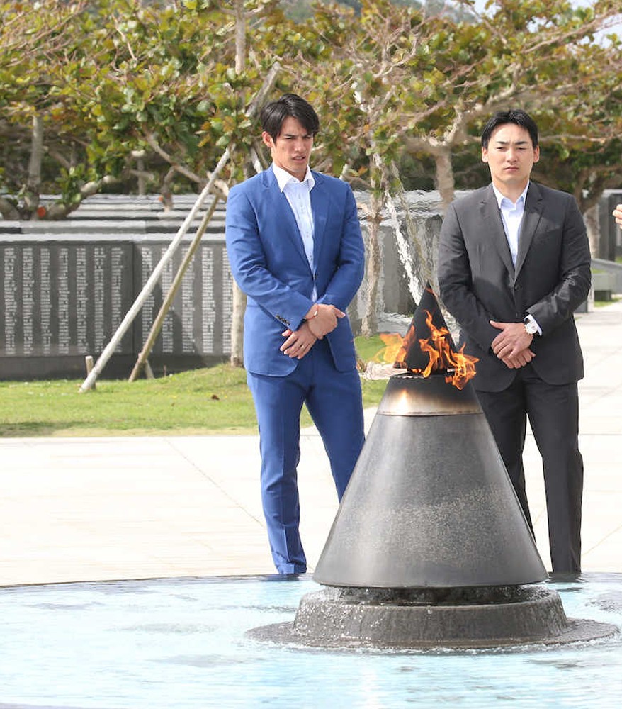 【画像・写真】巨人・丸＆陽“ダイマル”コンビが平和の誓い　戦没者に献花