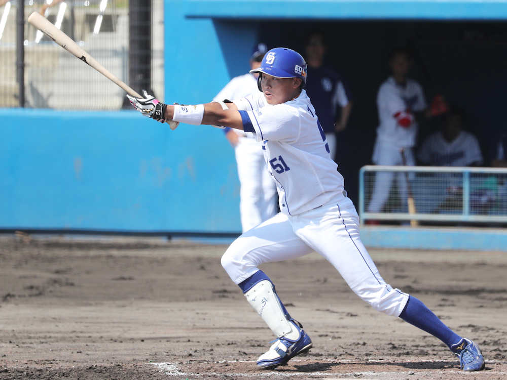 【画像・写真】中日ドラ６滝野、充実の２安打　中村紀洋氏絶賛「プロでもなかなかできない」