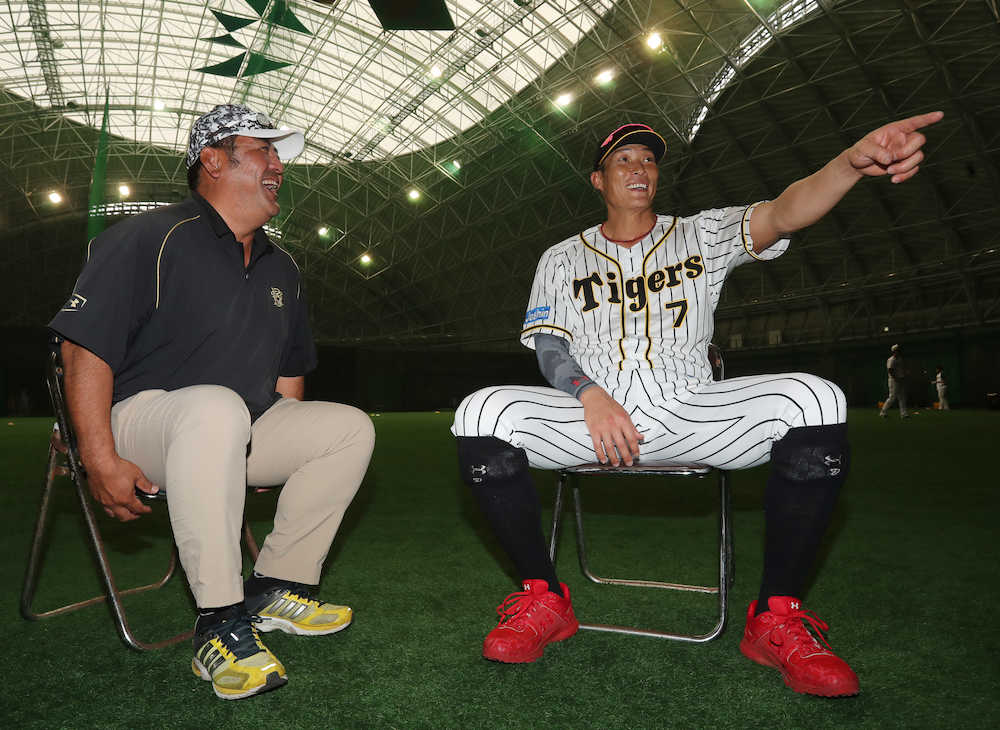 【画像・写真】阪神・糸井、ボールへのアプローチの仕方を試行錯誤　甲子園でフライはＮＧ