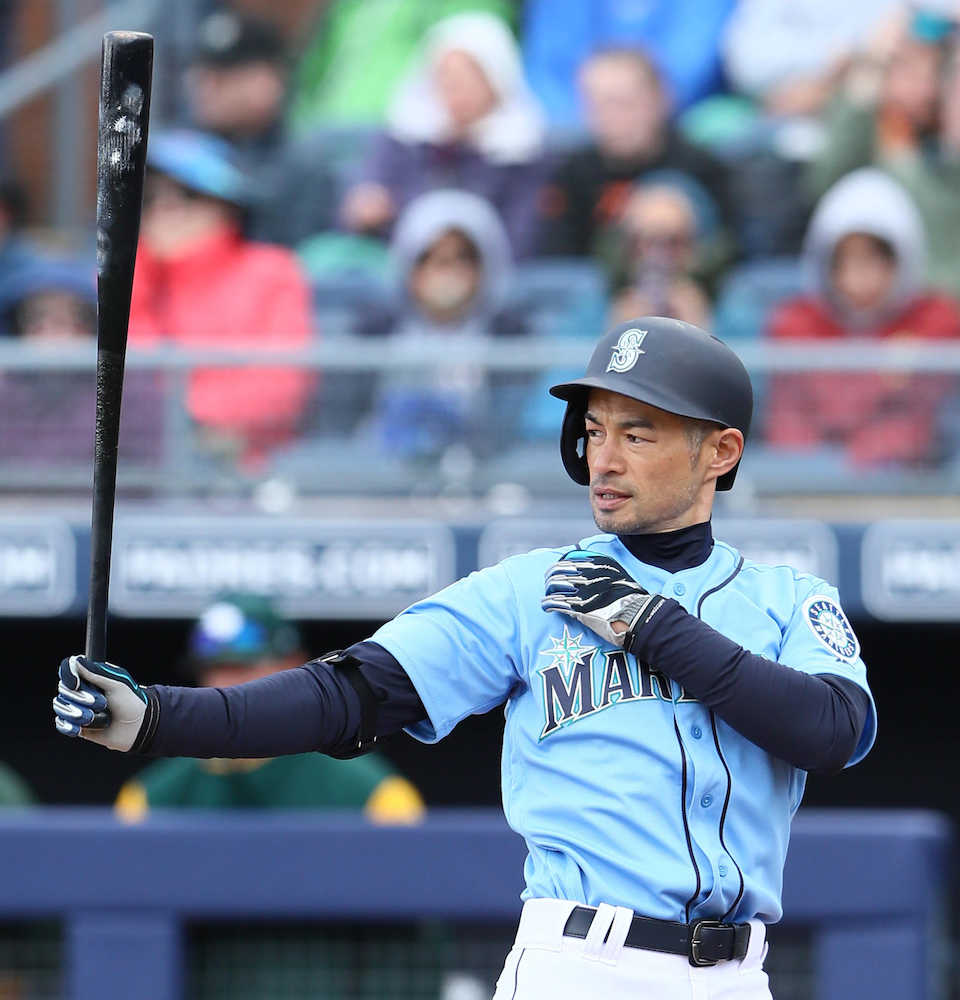 【画像・写真】イチ、２９６日ぶり実戦復帰で２点適時打　メジャー生き残りへ「初めての緊張感」