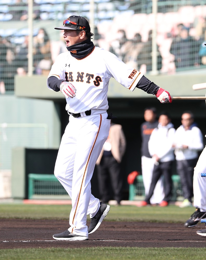 【画像・写真】巨人、キャンプＭＶＰは元木コーチ　原監督が盛り上げ役評価