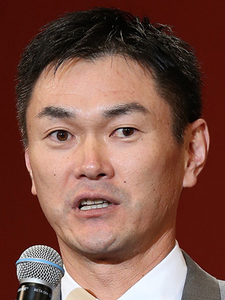 【画像・写真】ロッテ・井口　引退試合の中日・岩瀬へ“はなむけオーダー”