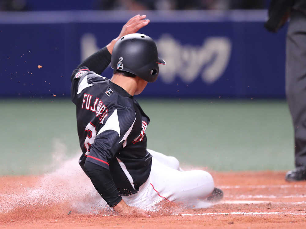 【画像・写真】ロッテ藤原の好走塁　加速力＆決断力に加わった「一歩分」広げたリード
