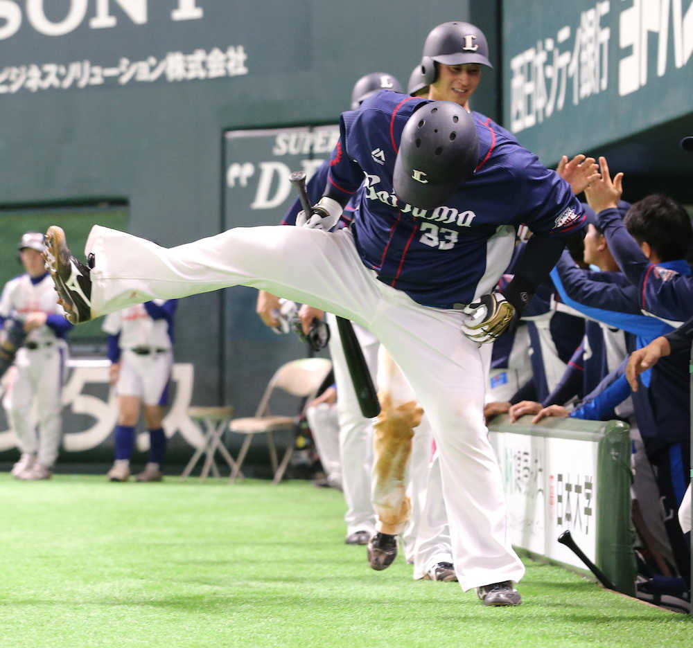 【画像・写真】西武・山川、今季初アーチは満塁弾！新パフォーマンス「どすこいポーズ」披露