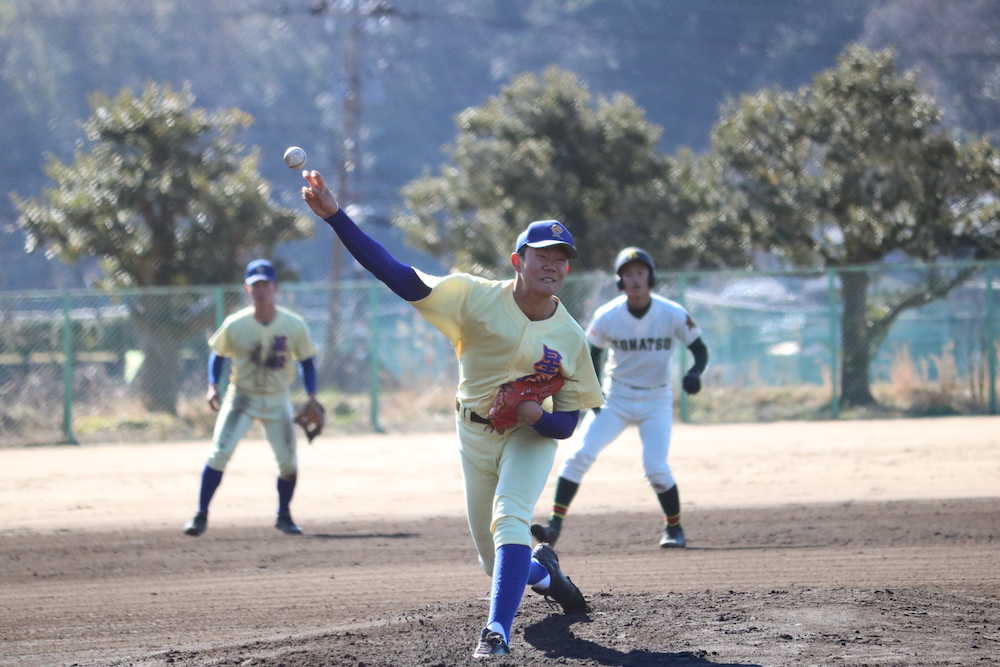 【画像・写真】星稜・奥川、今年初の対外試合で３回１失点、最速１４７キロ　４球団スカウトが視察