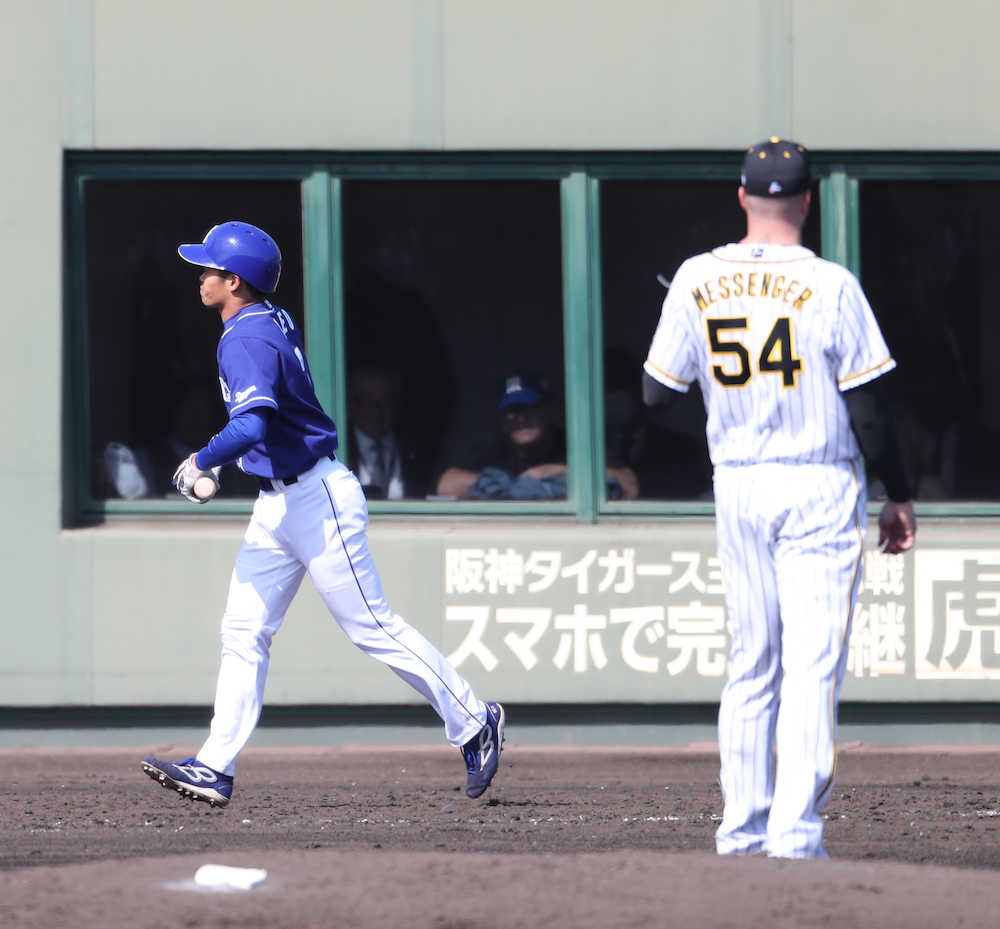 【画像・写真】中日・根尾、四球を選びプロ初出塁　第１打席はメッセの１４２キロ直球に空振り三振
