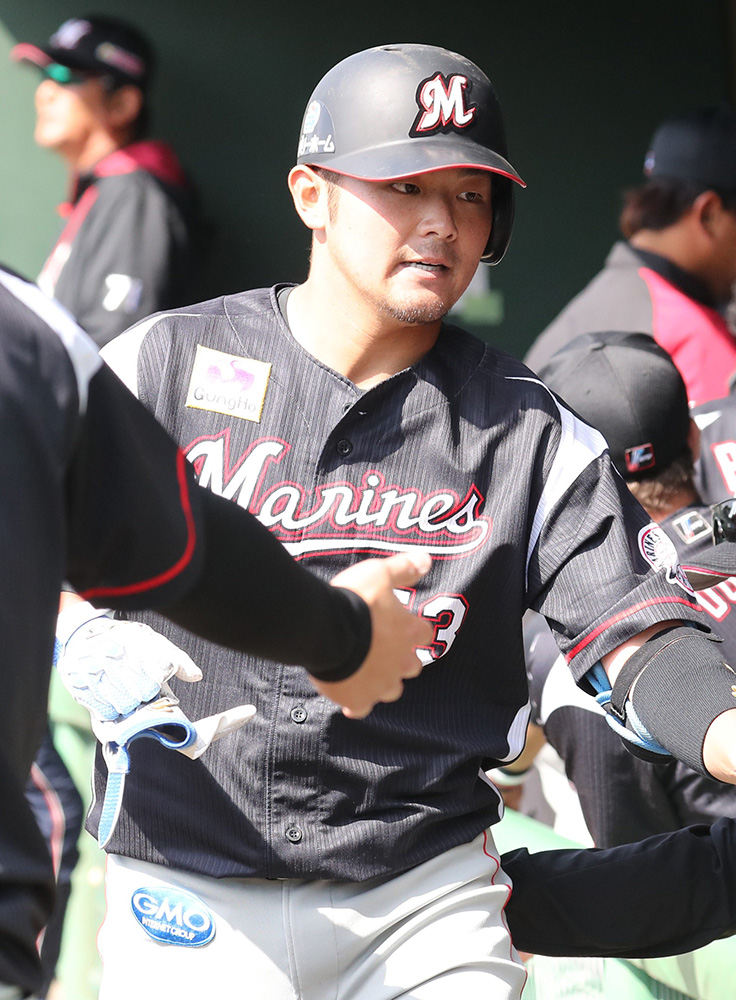 【画像・写真】ロッテ・江村　「ホームランラグーン」１号！プロ９年目、本塁打ゼロ男が予想外の一発