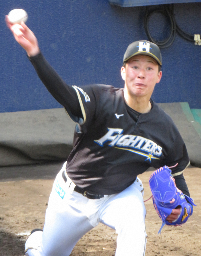 【画像・写真】日本ハム輝星、19日の登板は2回を予定「試合が楽しみ」　ブルペンで56球