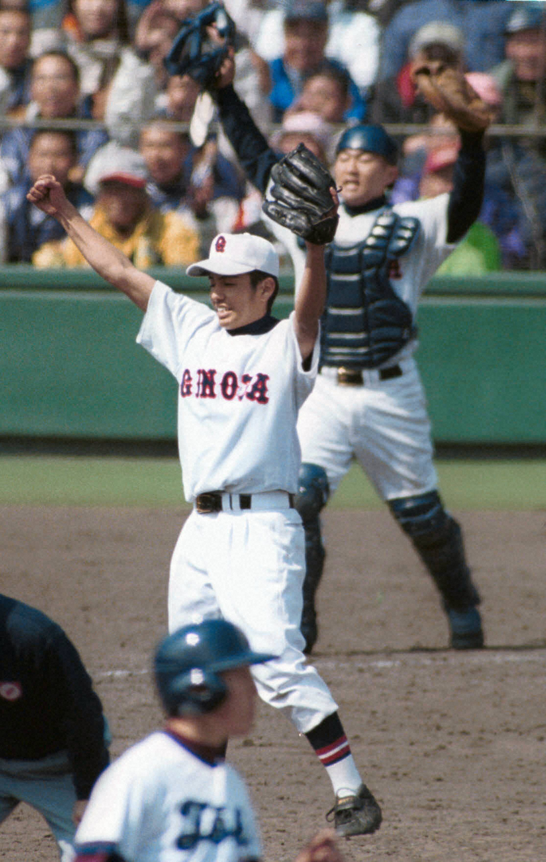 【画像・写真】「宜野座カーブ」に乗せた琉球球児の夢　比嘉裕さん　愛息に託す