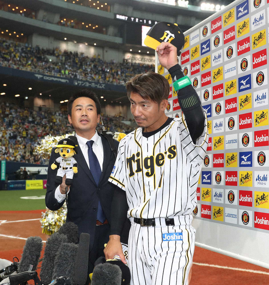【画像・写真】鳥谷、勝利呼ぶ三塁打も満足できず「本当はホームランで決めたら格好良かった…」