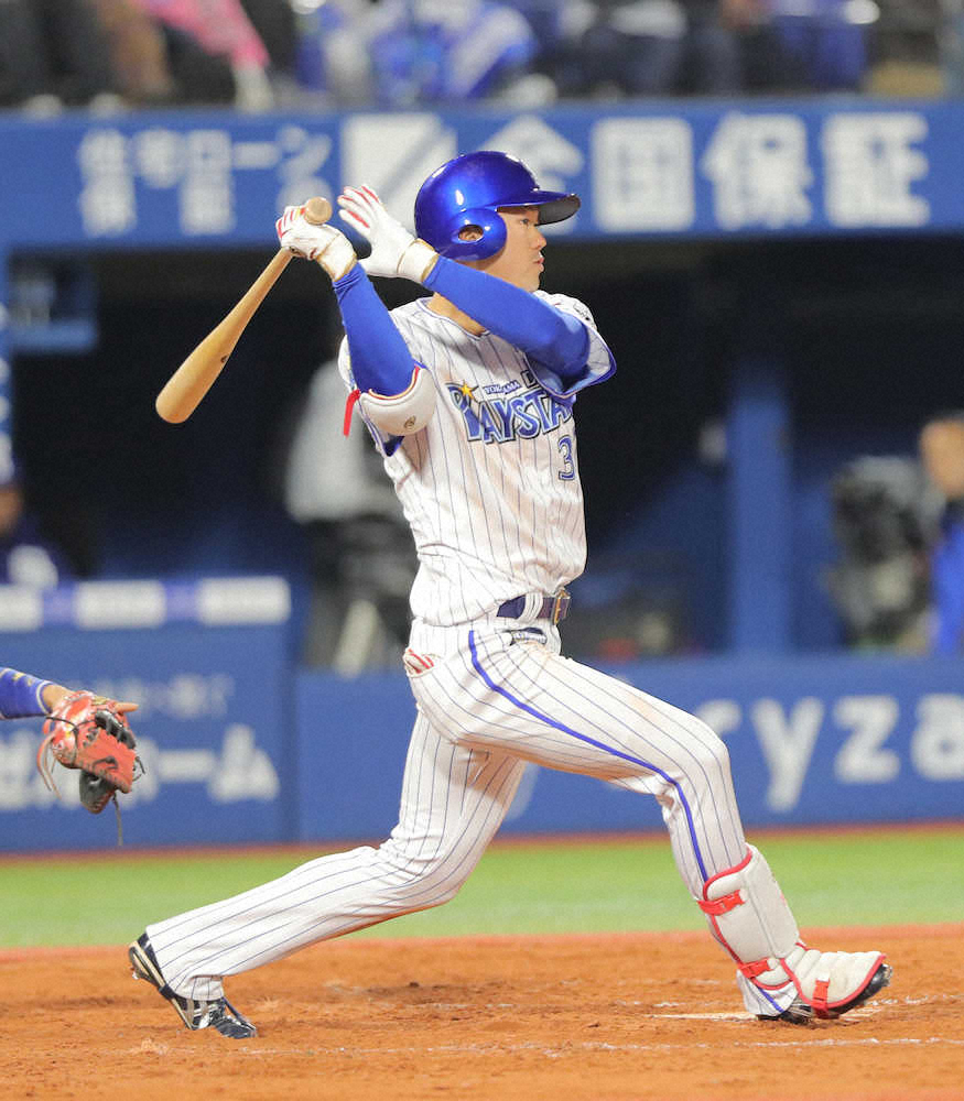 【画像・写真】DeNA楠本、初開幕スタメンで全5打席出塁　ラミ監督「素晴らしい活躍」