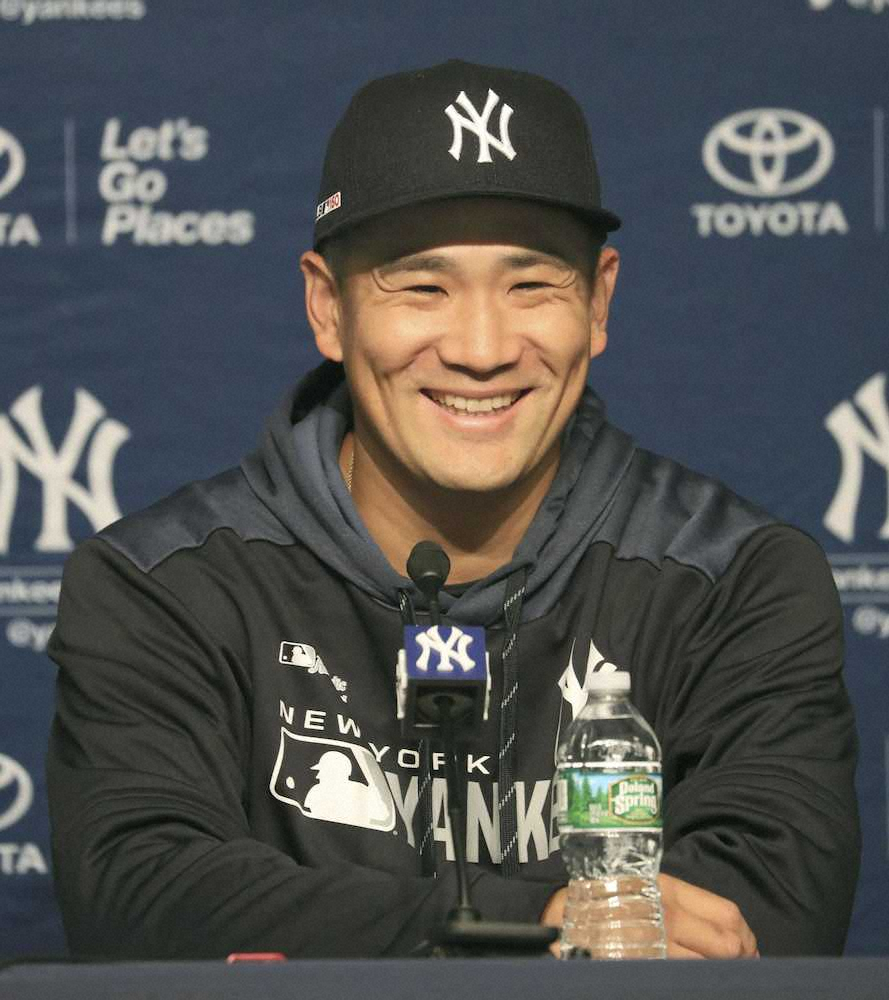 ＜ヤンキース・オリオールズ＞試合後、記者会見で笑顔を見せる田中