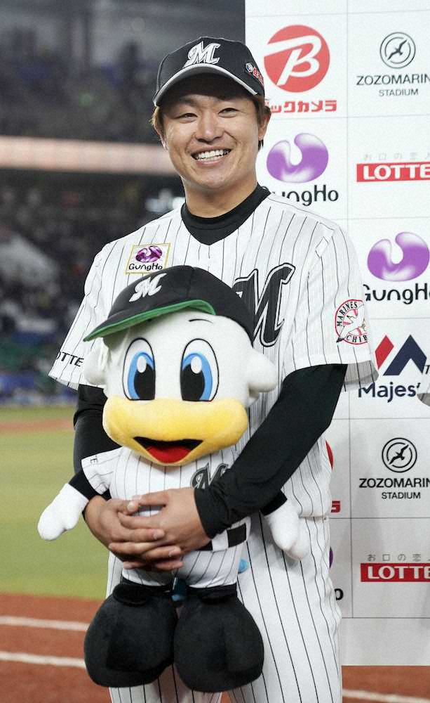 【画像・写真】ロッテ酒居、史上初の開幕戦1球勝利「何かしましたか、僕は？」