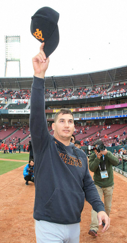 【画像・写真】ゲレーロ　家族の前で4打点！巨人初白星導く「難しい広島で勝利できて嬉しい」