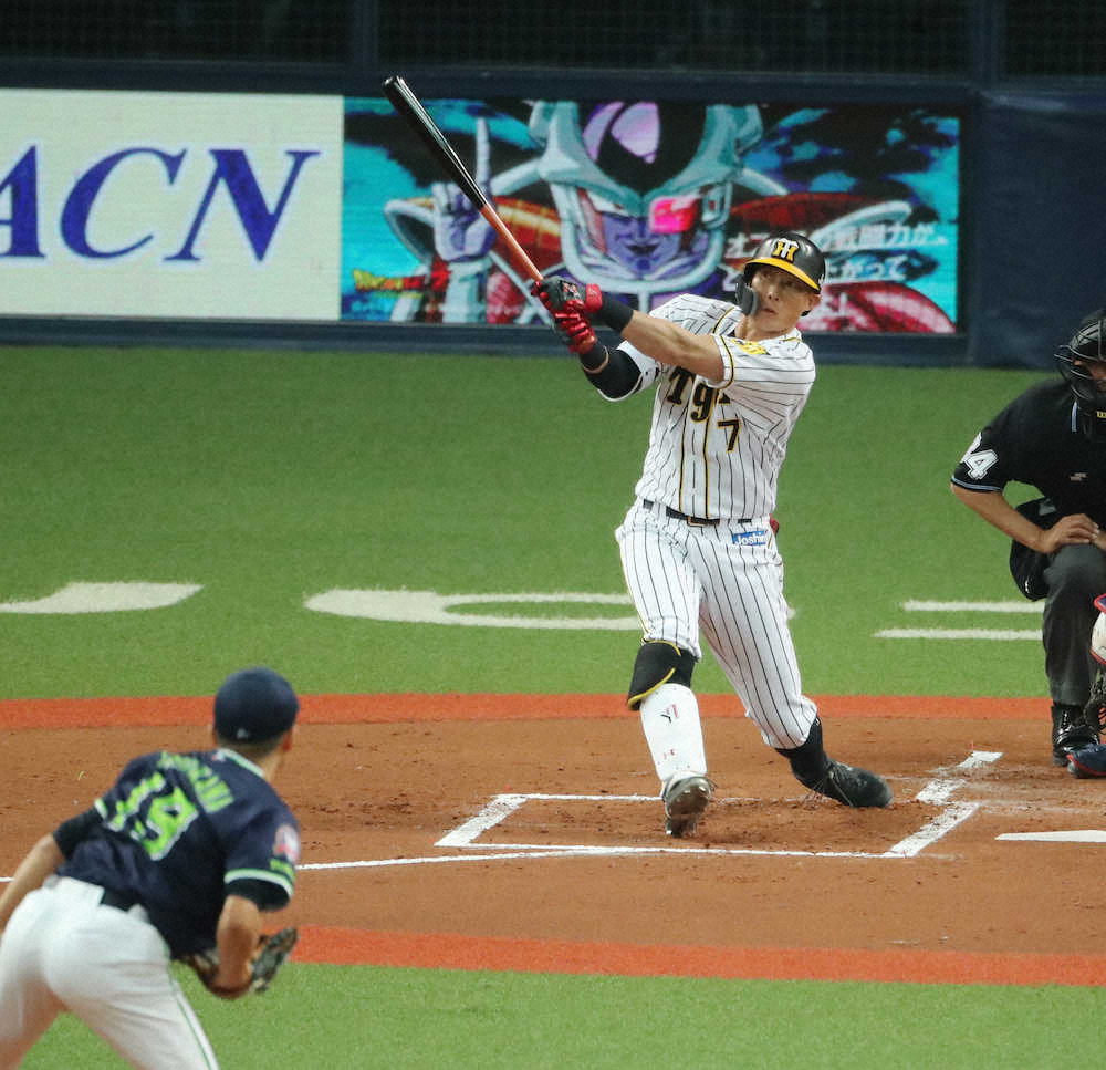 【画像・写真】阪神・糸井、ドキドキ1号「入ってくれてよかった」ポール際へ特大弾