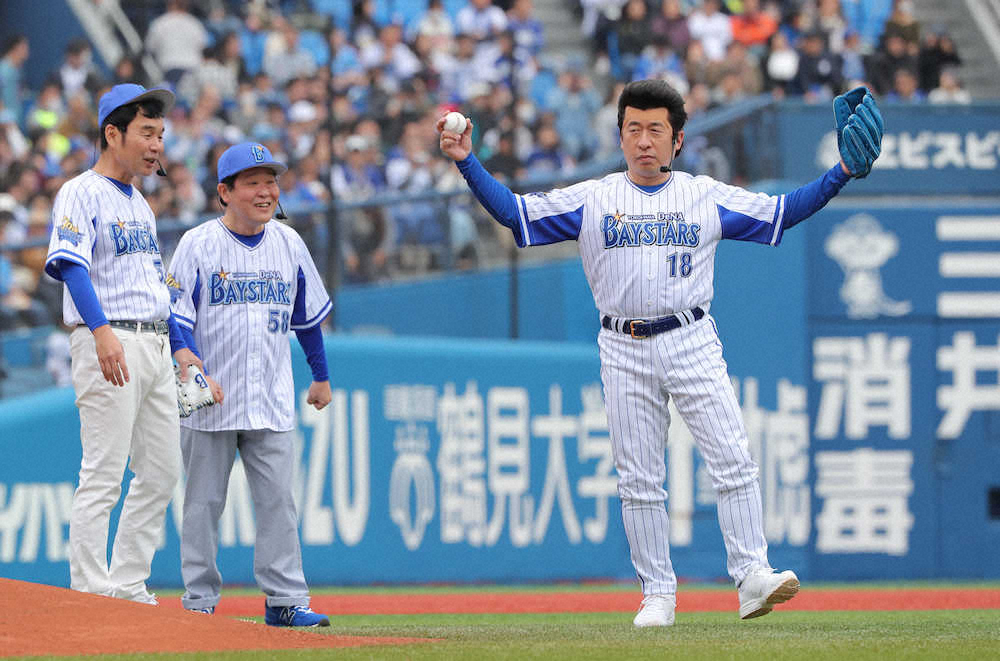 【画像・写真】ダチョウ倶楽部、今年もハマスタに　ジモン“番長”始球式