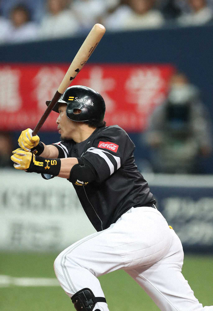 【画像・写真】ソフトB松田、適時二塁打で5連勝貢献「得点圏で打てて良かった」