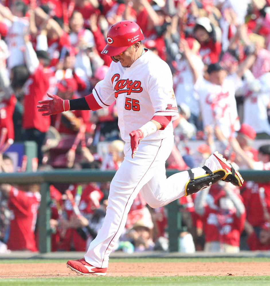 【画像・写真】広島　5番問題解決!?松山　新背番55で1号