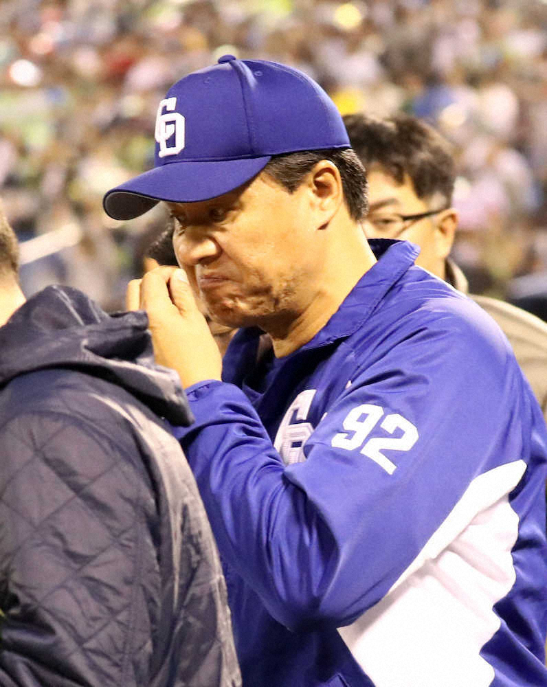 【画像・写真】中日　延長で拙攻…今季初連敗、与田監督「切り替えてやる」