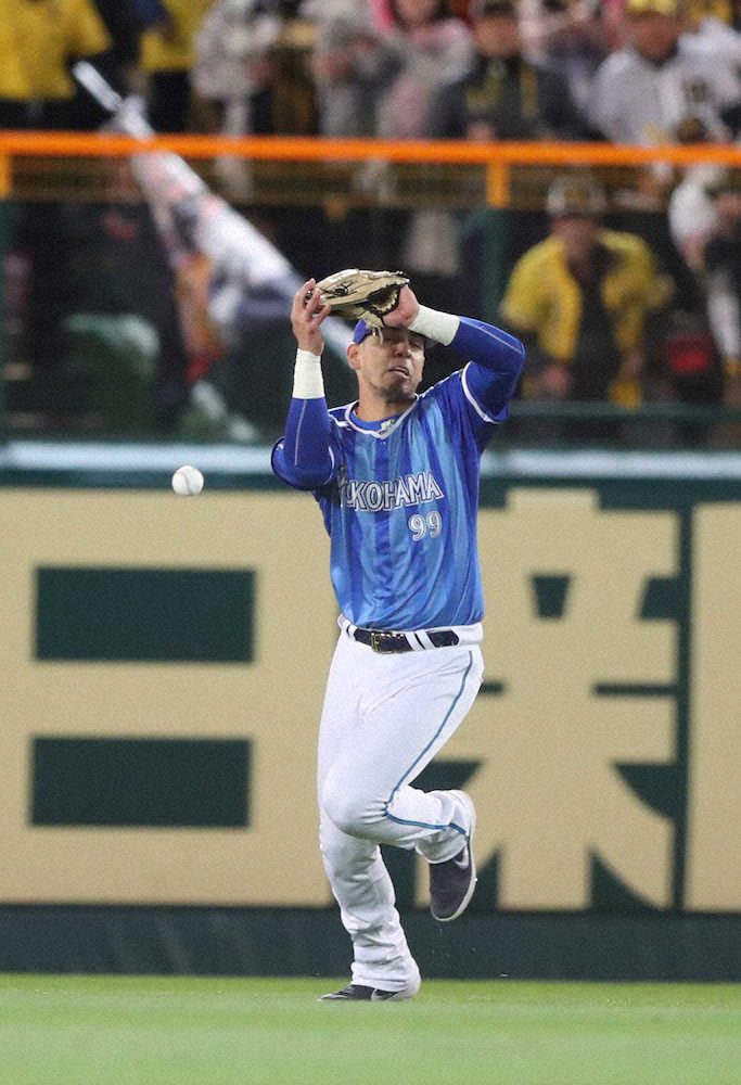 【画像・写真】阪神の今季甲子園開幕戦はお祭り騒ぎ！　5点差大逆転、締めは骨折中・梅野のサイクル安打！