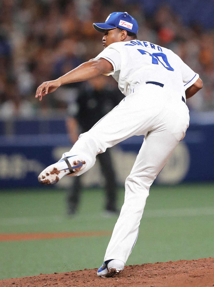 【画像・写真】中日、福田弾で巨人に逆転勝ち！ロメロ6回2失点で来日2連勝