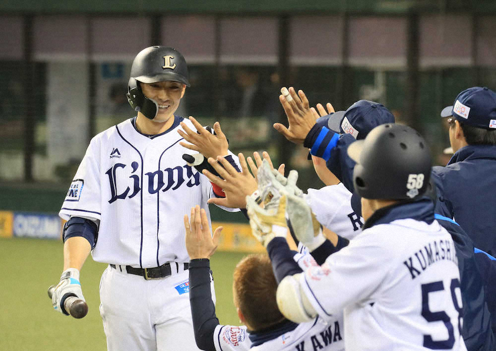 【画像・写真】西武　栗山が2年ぶり犠打「常に何でもあると思って準備している」