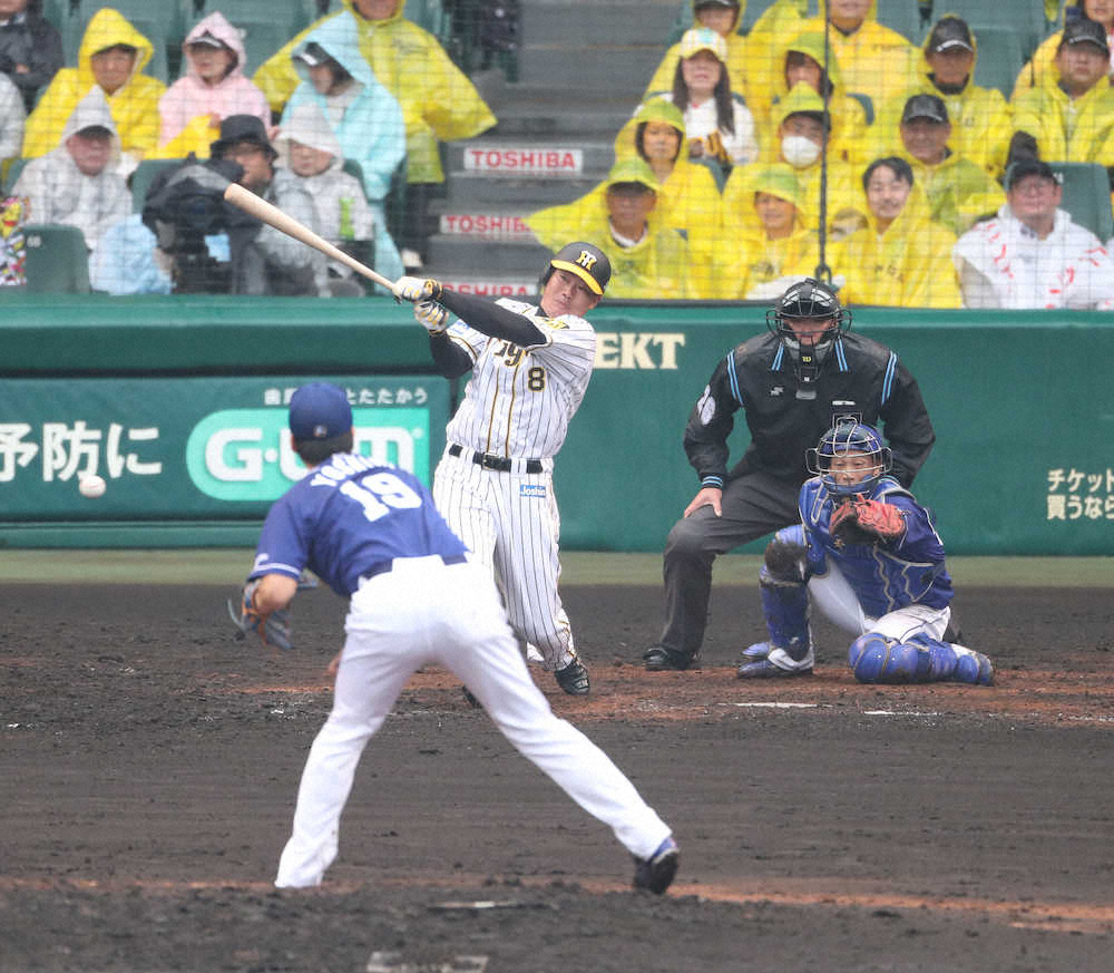 【画像・写真】阪神　雨の甲子園で打線爆発　打者一巡の猛攻で一気逆転