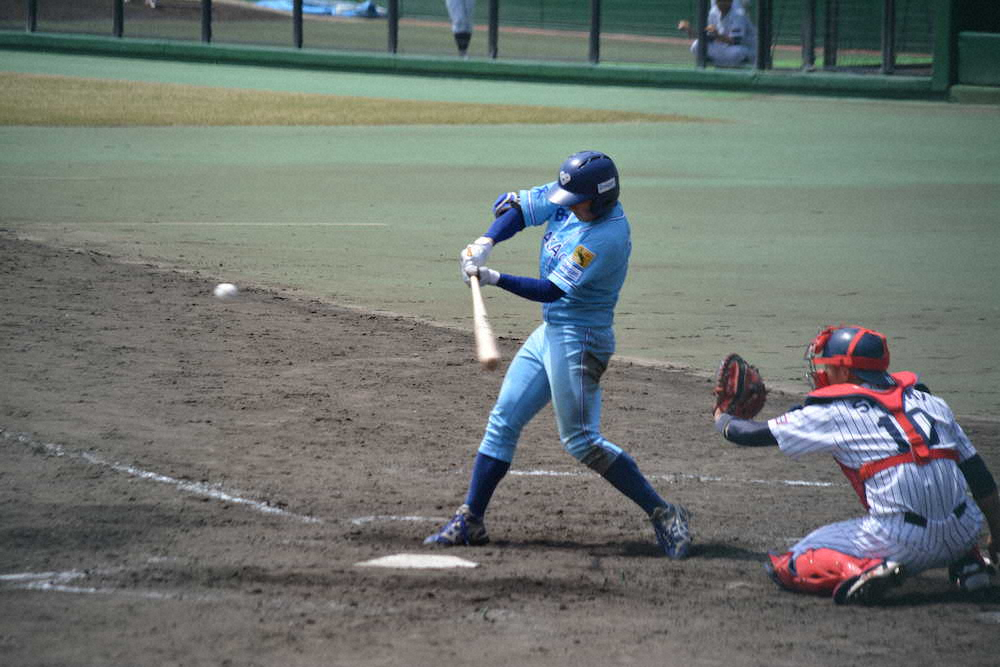 【画像・写真】“プロ注”大阪ガス・小深田、3安打3盗塁と活躍　阪神・近本を「刺激に」