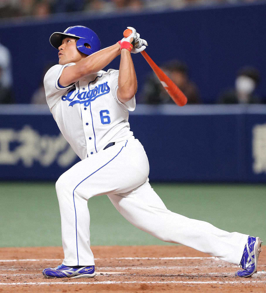 【画像・写真】中日　平田が1号先制弾、DeNAルーキー上茶谷から豪快アーチ