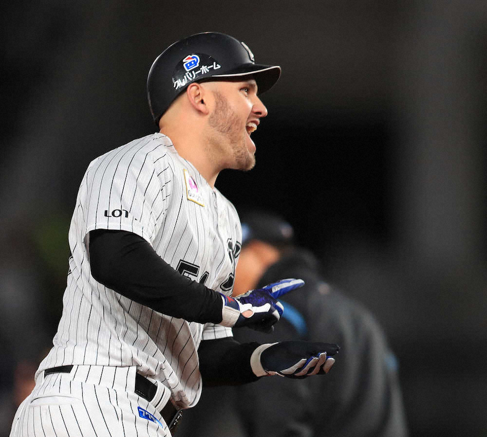 【画像・写真】ロッテ・レアード3年ぶり満塁弾！本拠地では来日初「幕張スシ！サイGO！」