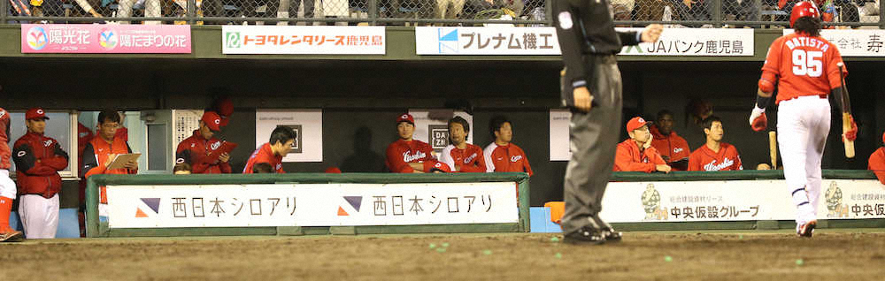 【画像・写真】広島、6四球の巨人・山口攻めきれず　ジョンソンは2戦連続の乱調