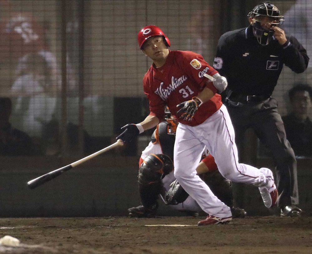 【画像・写真】土壇場逆転の広島　39歳・石原がV打「なんとか打てるように頑張った」