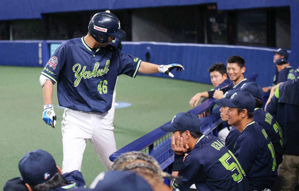 【画像・写真】ヤクルト・太田が移籍後初ホームラン！「うまく体の近くでまわれた」